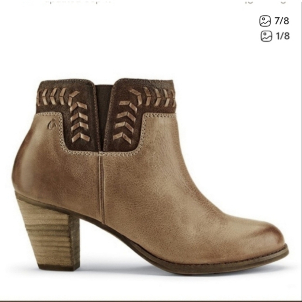 OLUKAI Tan Brown Leather Ankle Boots